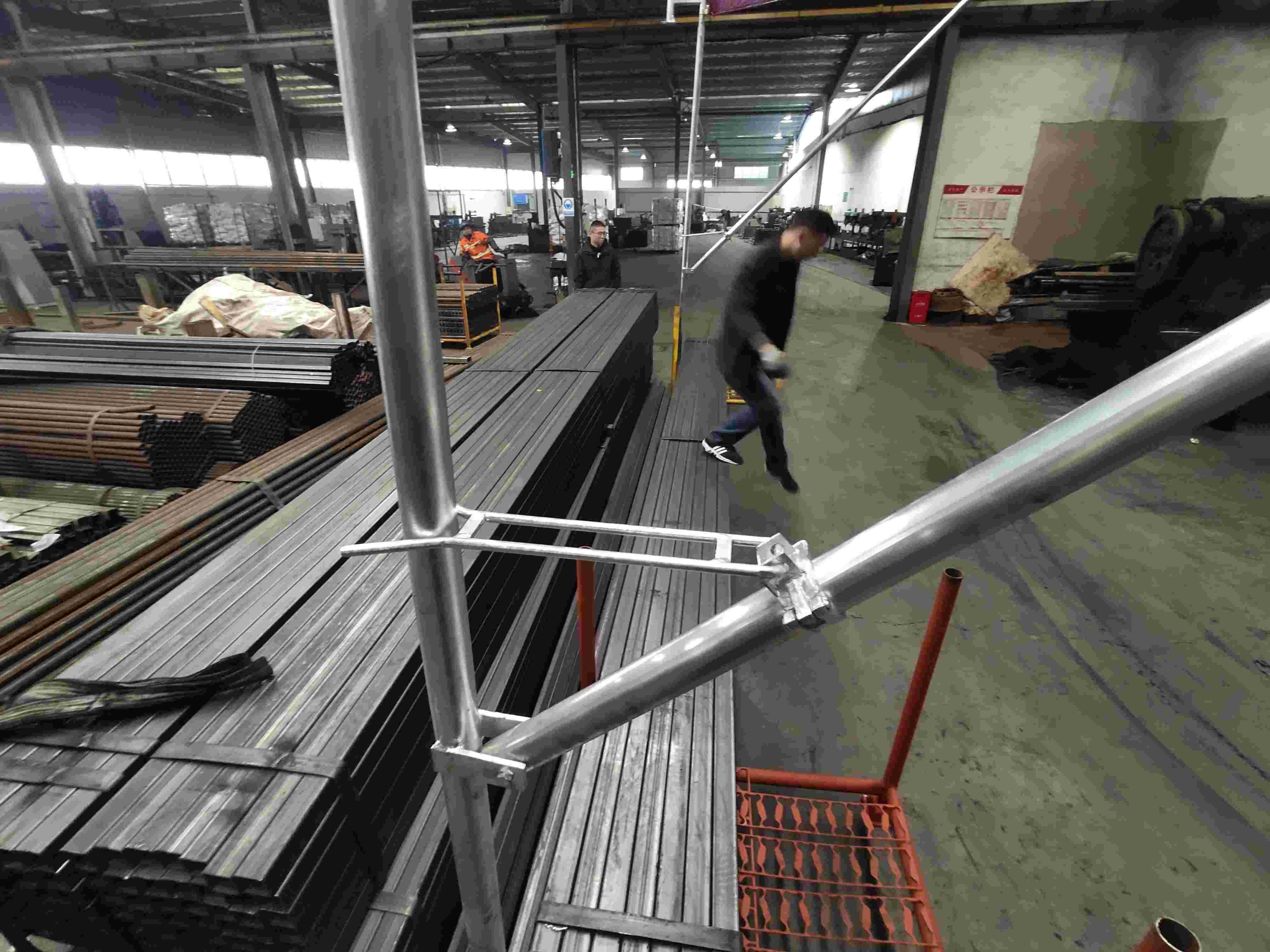 Необходима ли защита кромок на строительных площадках?