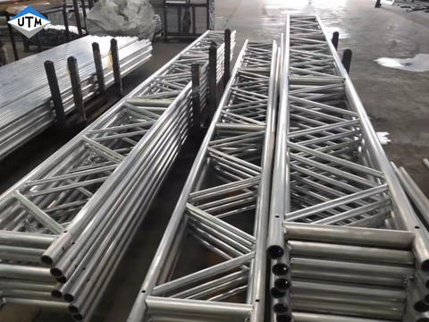 Aluminium steigerbalk / truss te koop