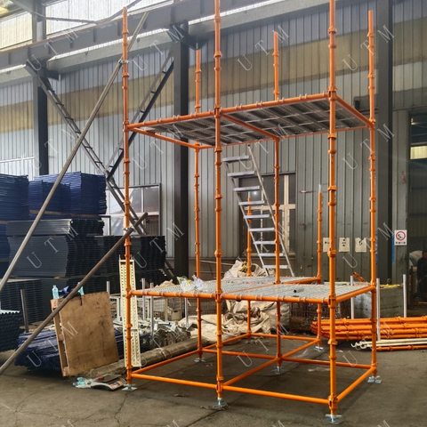 Sistema di impalcature Cuplock da 3,2 mm 4,0 mm con zincato o verniciato per la costruzione